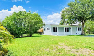 Pros and Cons of Buying a Home During COVID-19